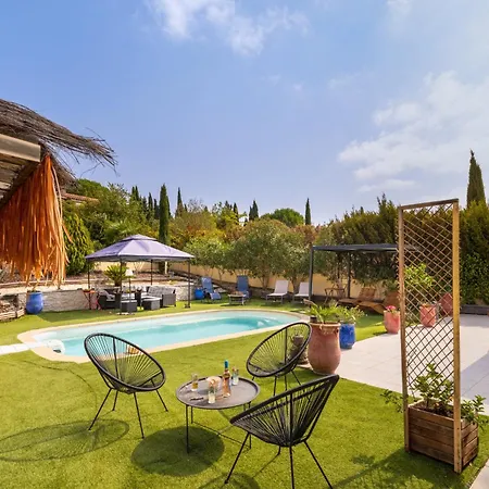 Climatisee, Piscine Et Espace Guinguette * Villemoustaussou