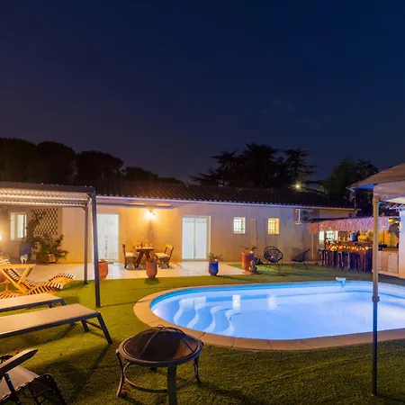 Climatisee, Piscine Et Espace Guinguette * Villemoustaussou