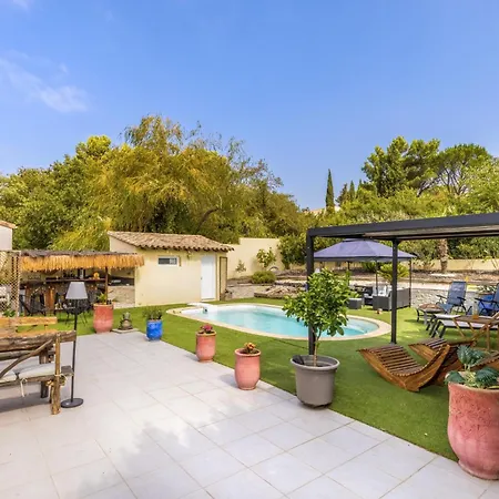 Climatisee, Piscine Et Espace Guinguette Villemoustaussou